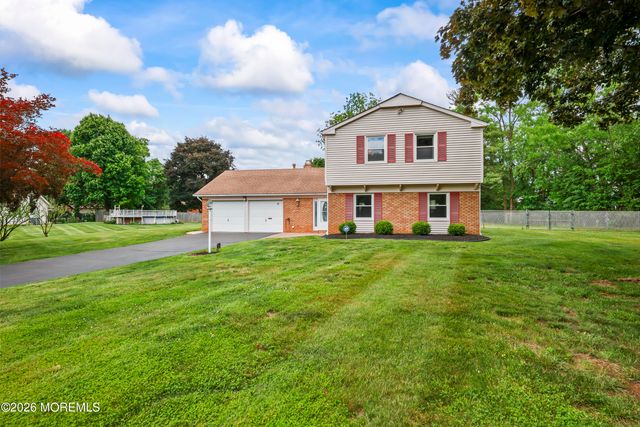 21 Forge Court, Freehold, NJ 07728