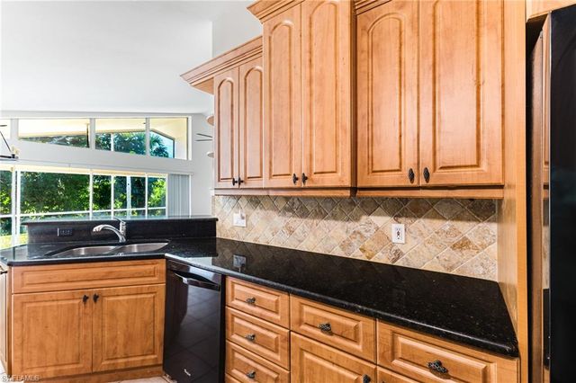 9841 Las Casas DR, Fort Myers, FL 33919