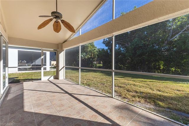 9841 Las Casas DR, Fort Myers, FL 33919