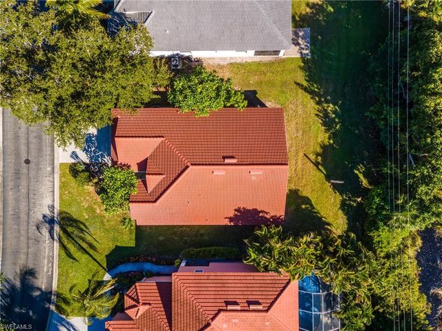 9841 Las Casas DR, Fort Myers, FL 33919