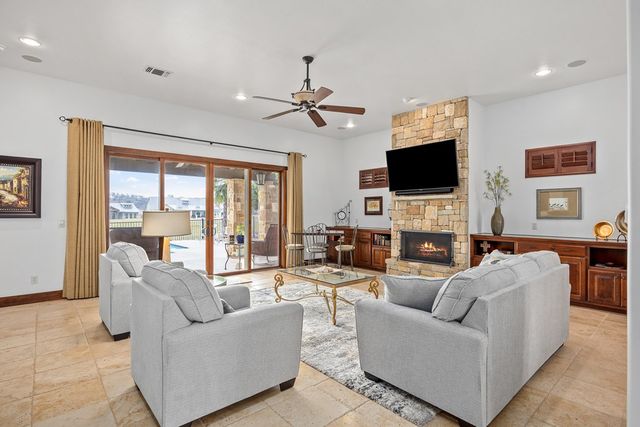 2065 Toscano Way, Kerrville, TX 78028