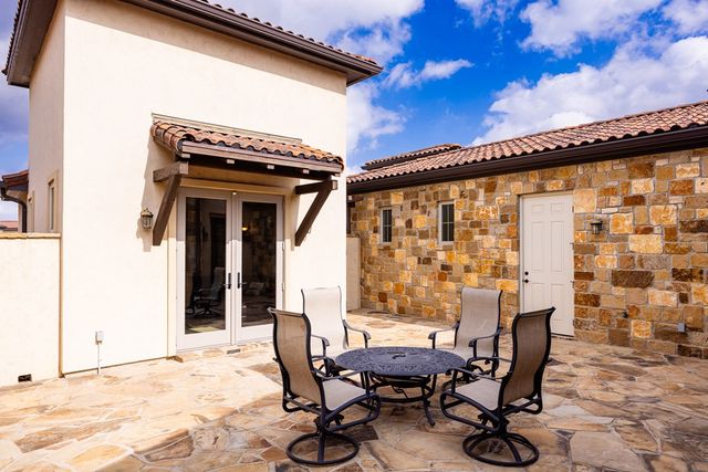 2065 Toscano Way, Kerrville, TX 78028