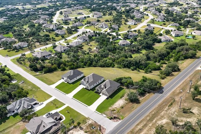 100 Spence LN, Liberty Hill, TX 78642