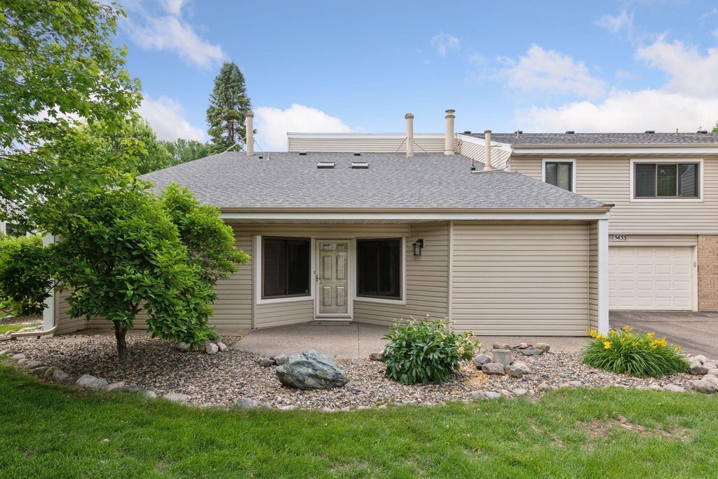 5433 Sanibel Drive, Minnetonka, MN 55343