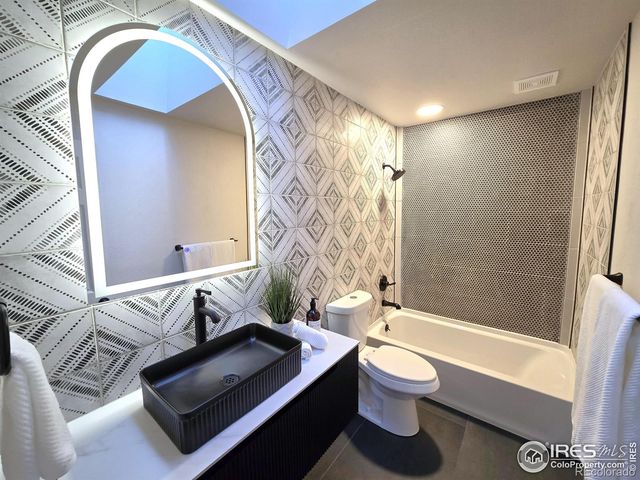 76 Pine Tree Lane, Boulder, CO 80304