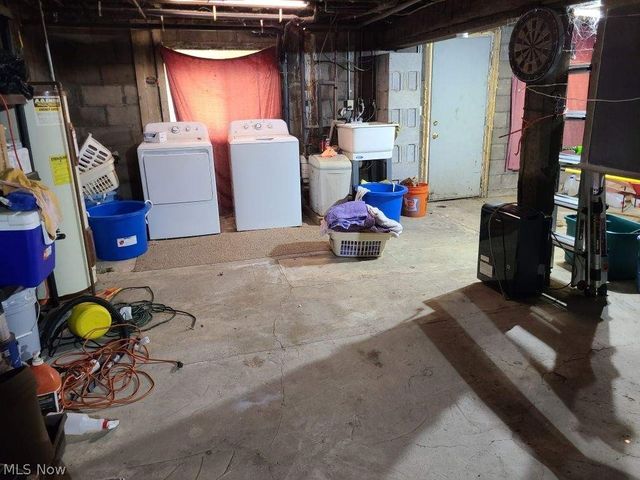 8094 Fohl Street SW, Navarre, OH 44662