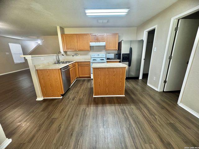 8642 Brisa Royale, San Antonio, TX 78251