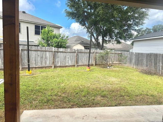 8642 Brisa Royale, San Antonio, TX 78251