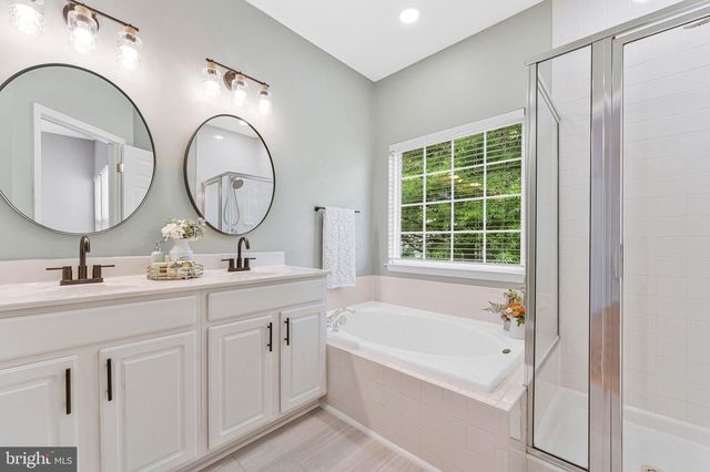 4113 RIVER FORTH DR, Fairfax, VA 22030