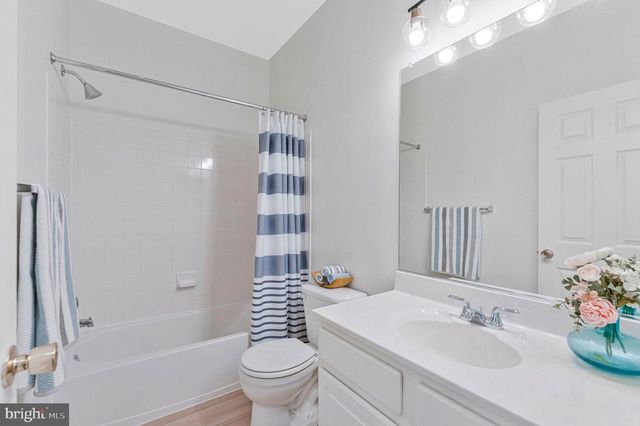 4113 RIVER FORTH DR, Fairfax, VA 22030