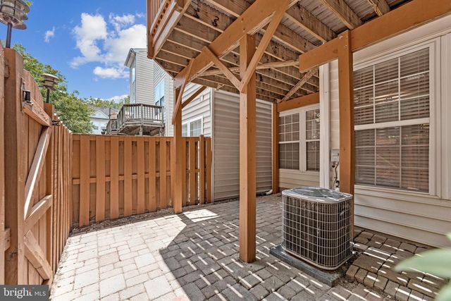 4113 RIVER FORTH DR, Fairfax, VA 22030