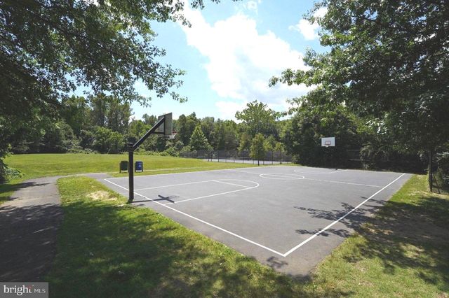 4113 RIVER FORTH DR, Fairfax, VA 22030