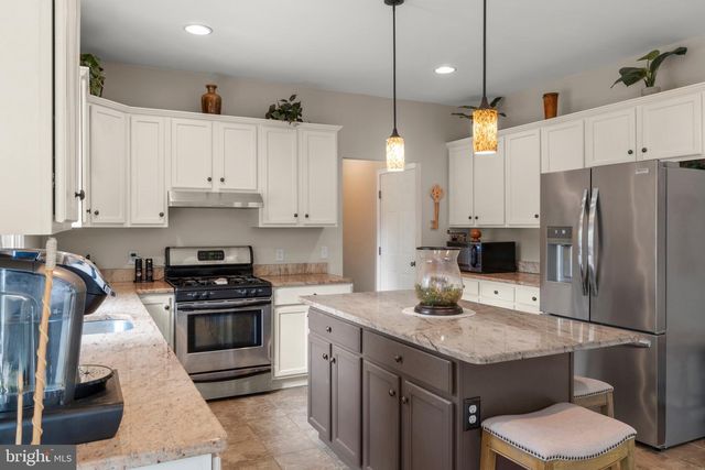 4 BLUE JAY HILL RD, Westampton, NJ 08060