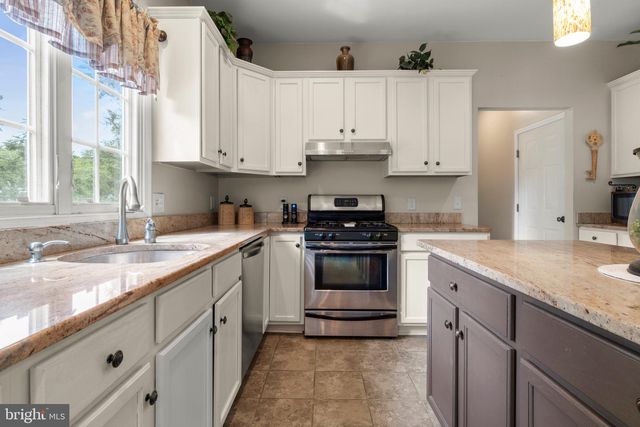 4 BLUE JAY HILL RD, Westampton, NJ 08060