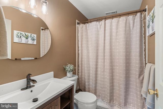 4 BLUE JAY HILL RD, Westampton, NJ 08060