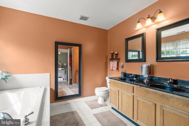 4 BLUE JAY HILL RD, Westampton, NJ 08060