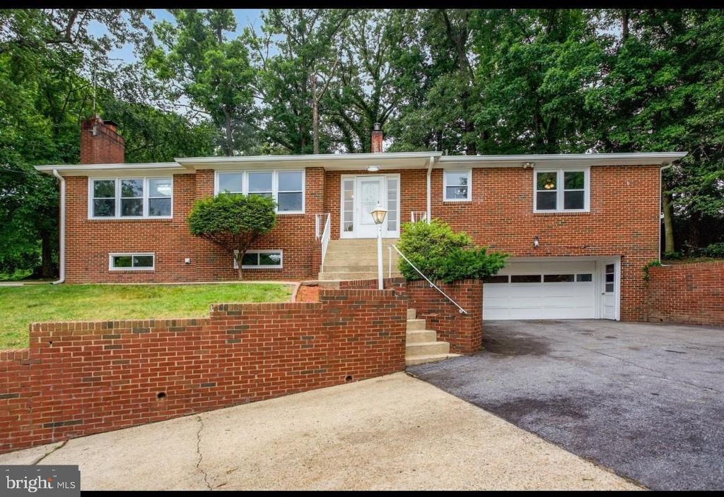 3601 BARRY DR, Temple Hills, MD 20748