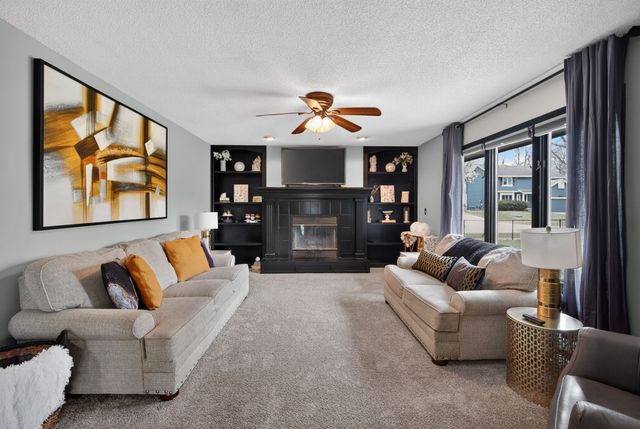 1200 63rd Street, West Des Moines, IA 50266