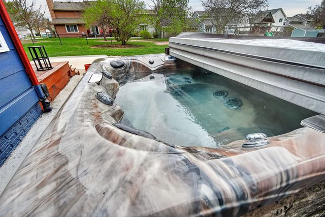 1200 63rd Street, West Des Moines, IA 50266