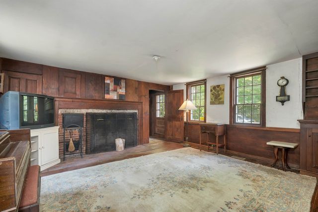 271 Walker Brook Road, Mason, NH 03071