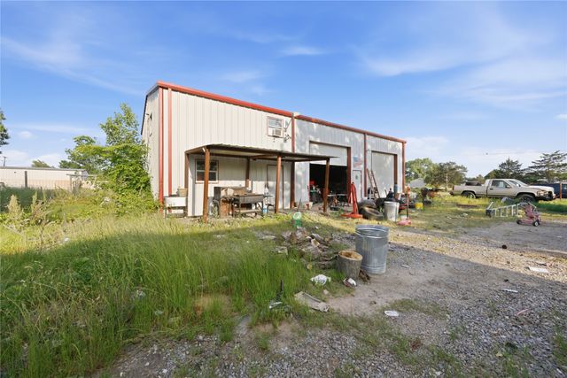 2449 E Fm 120, Denison, TX 75021