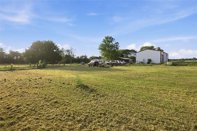 2449 E Fm 120, Denison, TX 75021