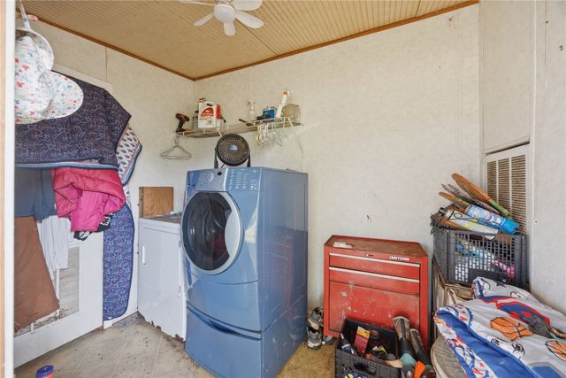 2449 E Fm 120, Denison, TX 75021