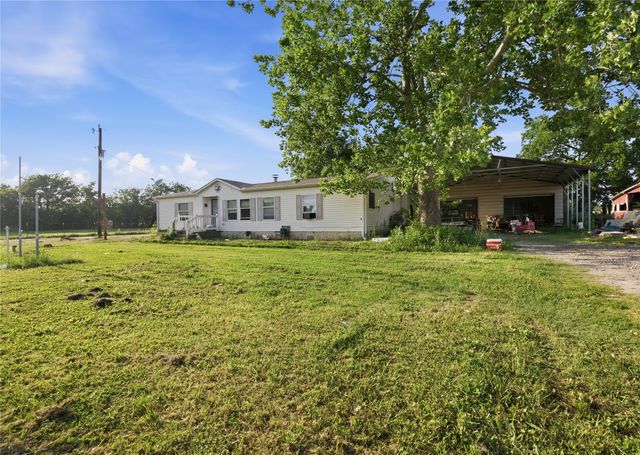 2449 E Fm 120, Denison, TX 75021