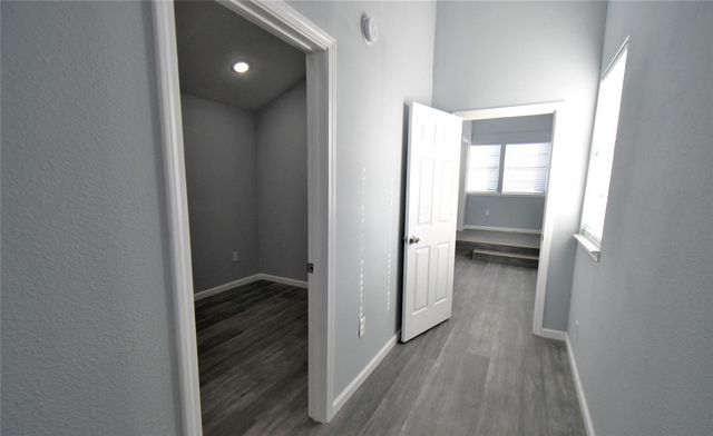 5405 Avenue R, Galveston, TX 77551