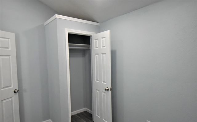 5405 Avenue R, Galveston, TX 77551