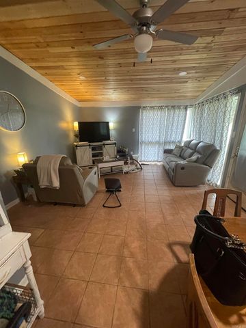 1011 Hilltop Drive, Wynne, AR 72396