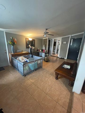 1011 Hilltop Drive, Wynne, AR 72396