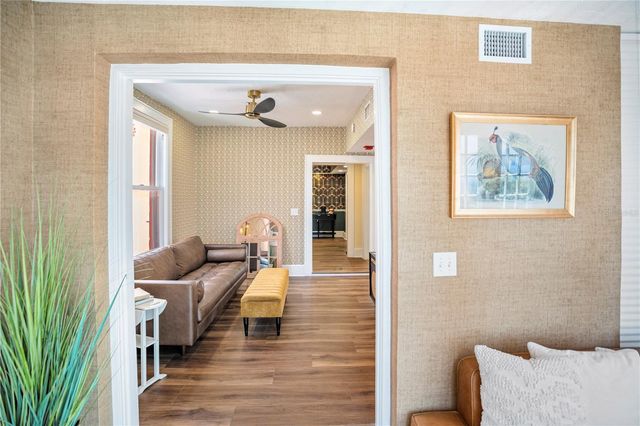 1221 N PALM AVENUE 303, Sarasota, FL 34236