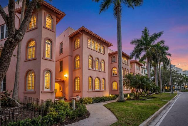 1221 N PALM AVENUE 303, Sarasota, FL 34236