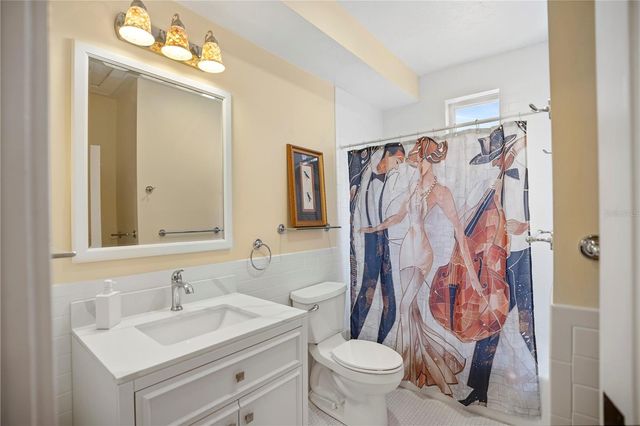 1221 N PALM AVENUE 303, Sarasota, FL 34236