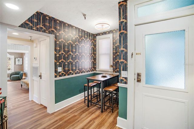 1221 N PALM AVENUE 303, Sarasota, FL 34236