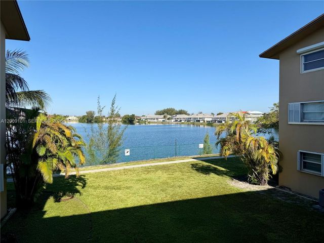 160 Royal Palm Rd 214, Hialeah Gardens, FL 33016