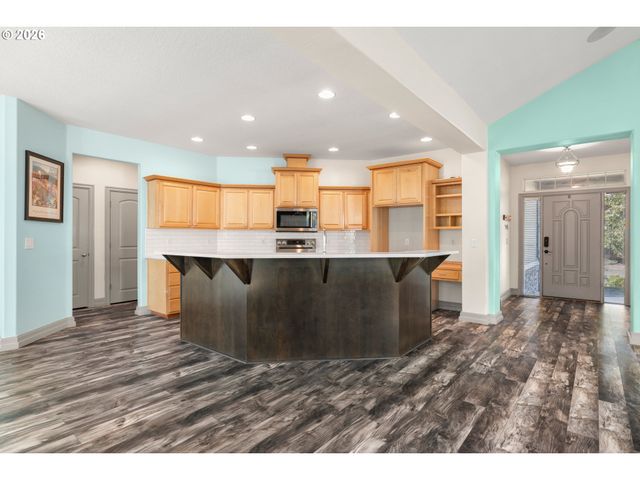 11295 FANDANGO Dr, Oregon City, OR 97045