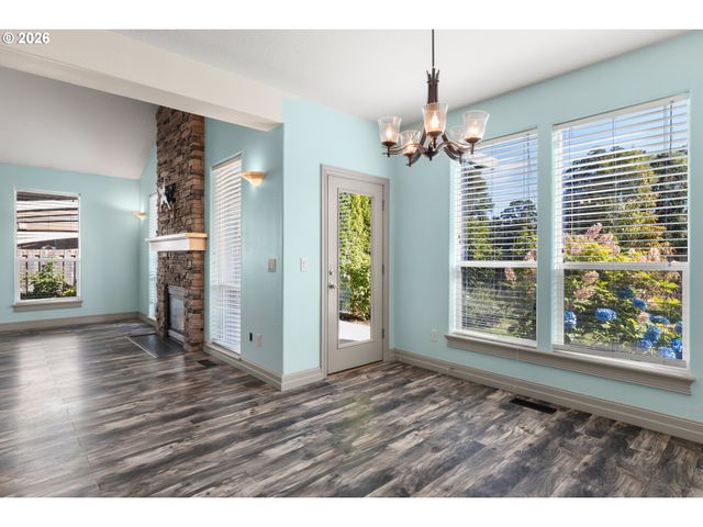 11295 FANDANGO Dr, Oregon City, OR 97045