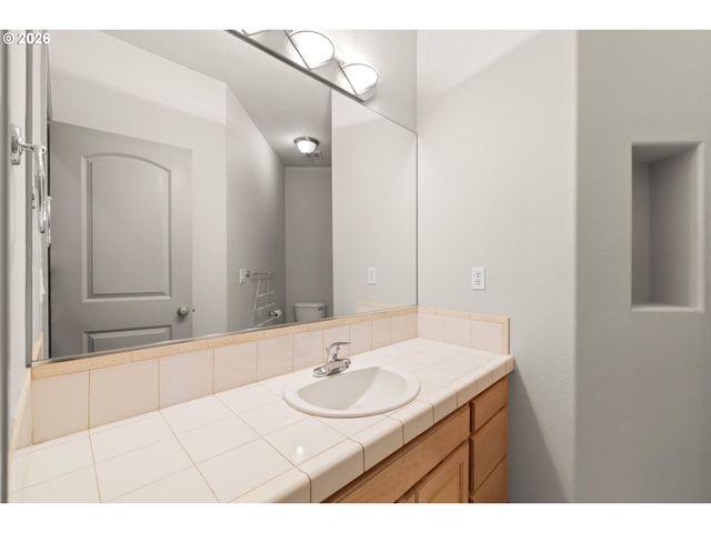 11295 FANDANGO Dr, Oregon City, OR 97045