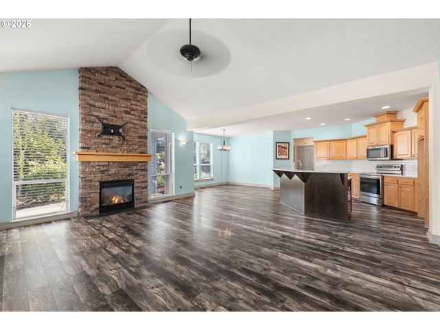 11295 FANDANGO Dr, Oregon City, OR 97045