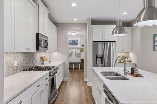 7299 61st Street S, Cottage Grove, MN 55016