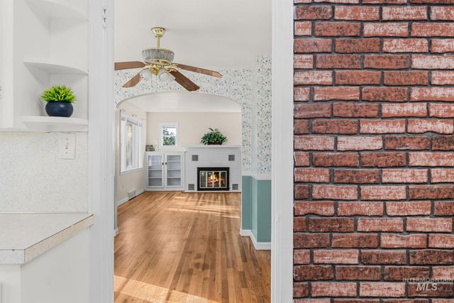 1717 S Manitou, Boise, ID 83706