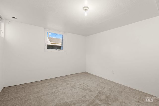1717 S Manitou, Boise, ID 83706