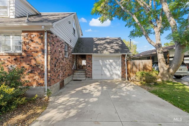1717 S Manitou, Boise, ID 83706