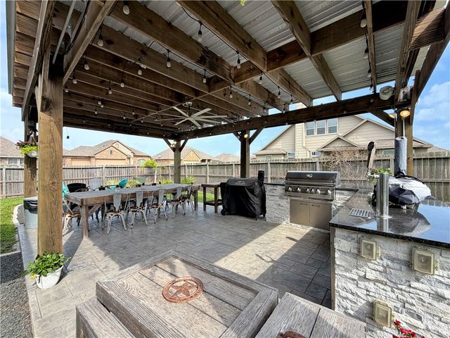 7914 Todd Hunter Dr, Corpus Christi, TX 78414