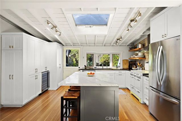 1511 Bluebird Canyon Drive, Laguna Beach, CA 92651