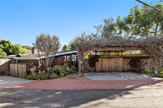 1511 Bluebird Canyon Drive, Laguna Beach, CA 92651