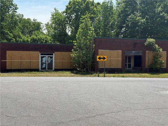 1711 Sheffield Road, Mocksville, NC 27028