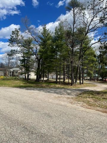 5700 W Weir Road, Oscoda, MI 48750